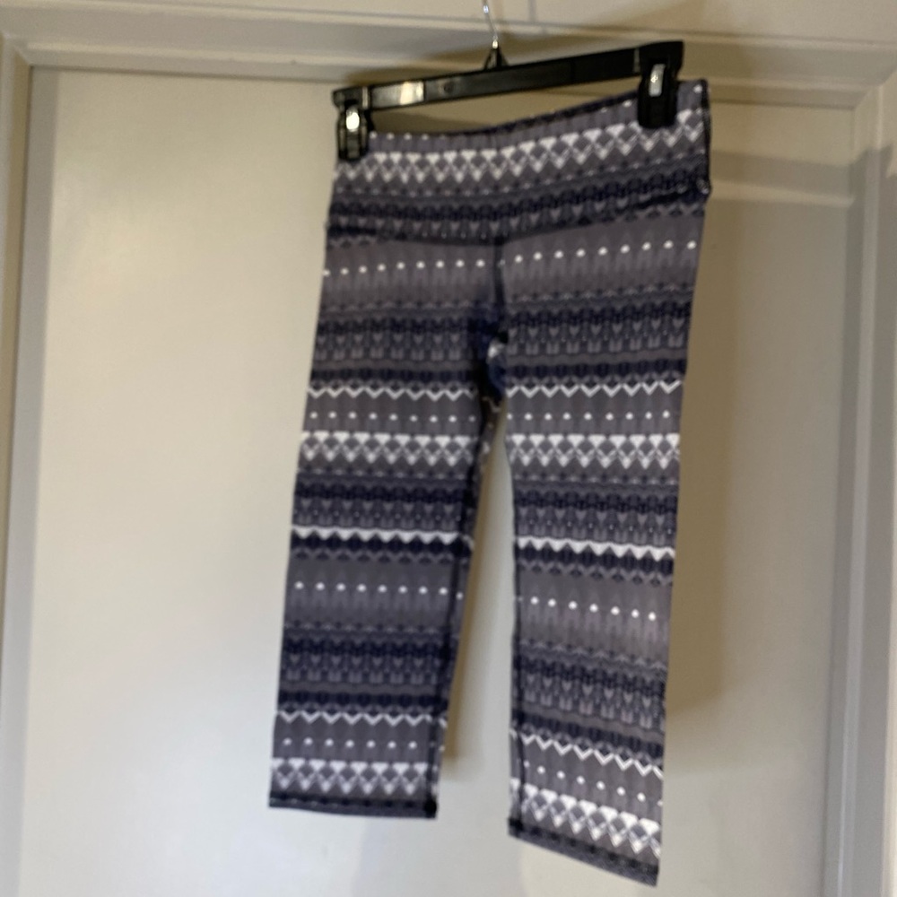 Cropped Alo Yoga Legginga- Arctic Natural Size: XS